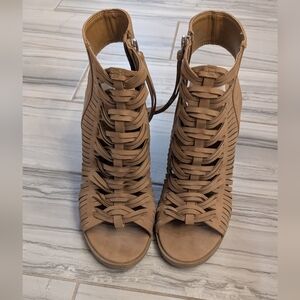 DV by Dolce Vita Alyson Braided Open Heeled Booties Sz 9.5